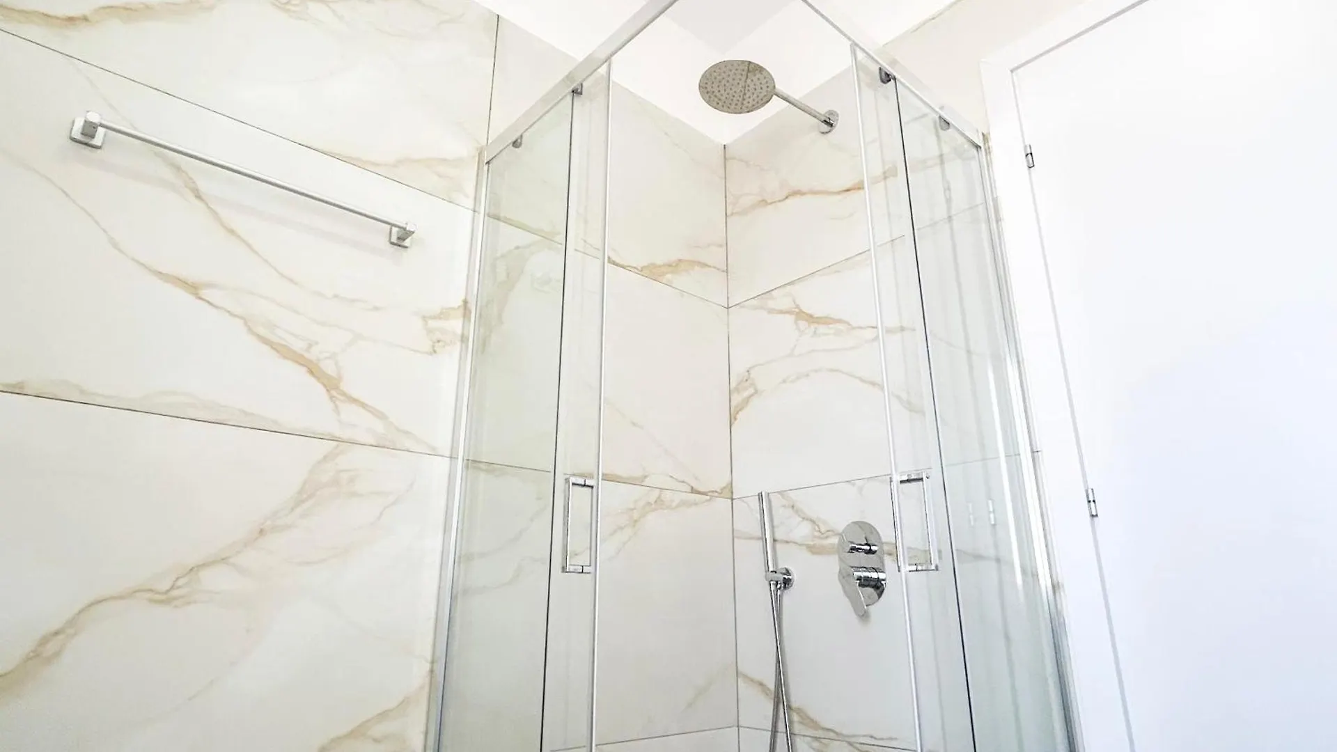 شقة Sea View Azure Horizon Living دراس